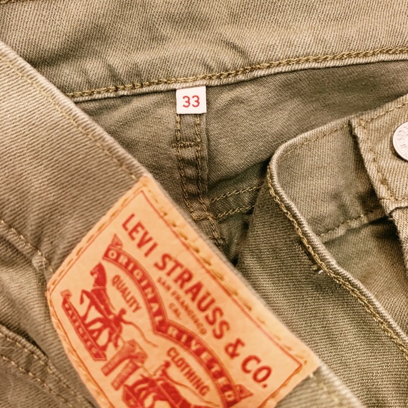 Olive Green Levi Shorts - Picture 2 of 2